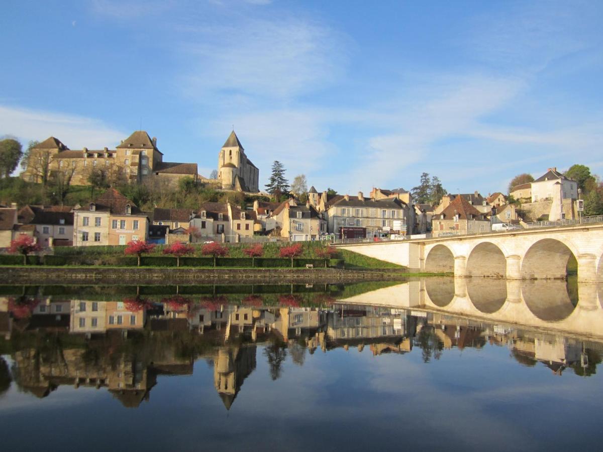 فيلا Gite De Puychevrier Merigny المظهر الخارجي الصورة